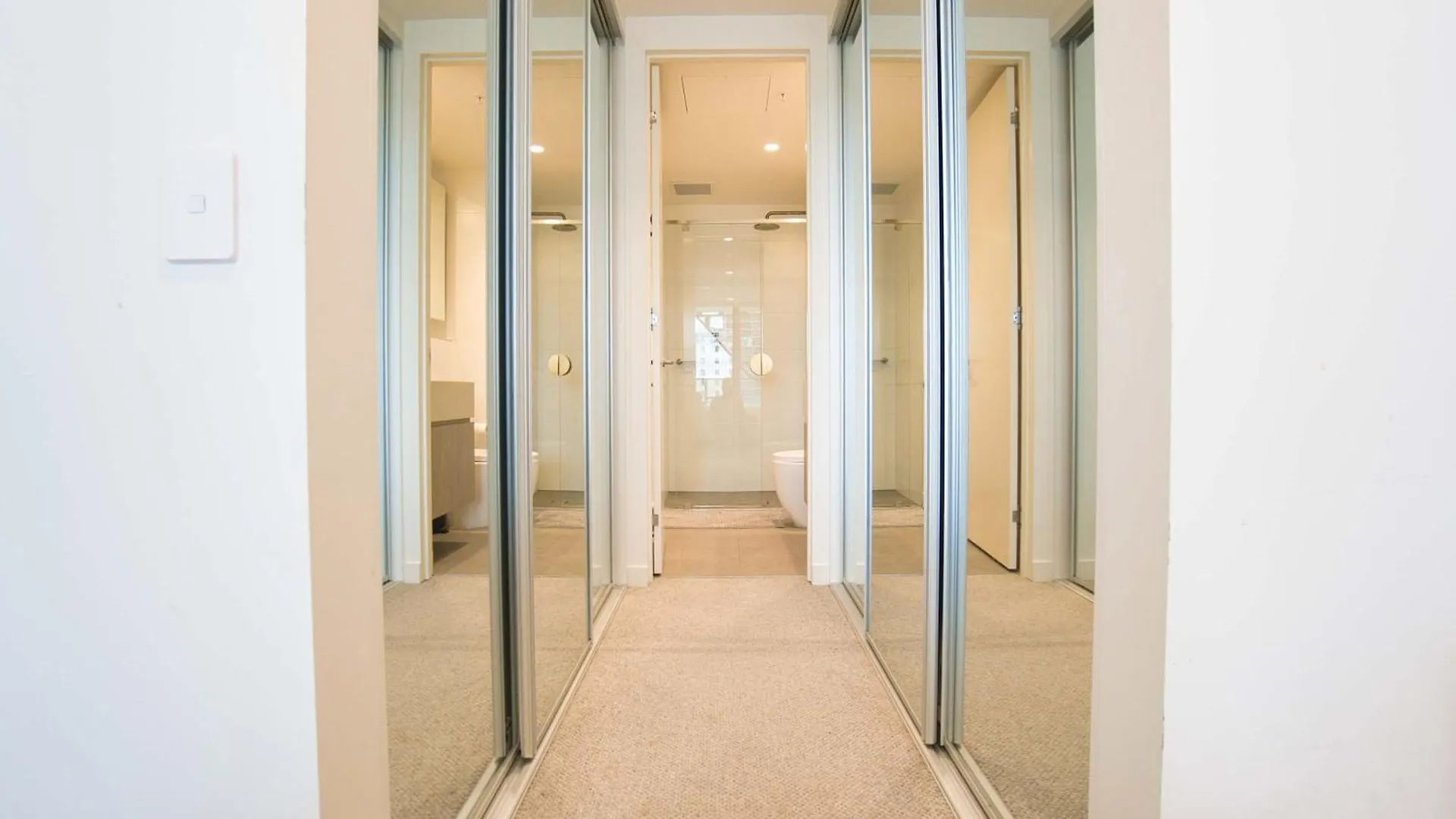 Beautiful & Comfortable 2Br Apartment In Rundle Mall - Adelaide Cbd